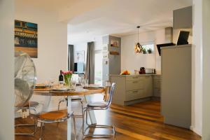 The Berlin Getaway / 80qm in Berlin's Historic Diplomatic Quarter