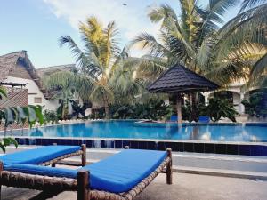 Blue Waves Hotel