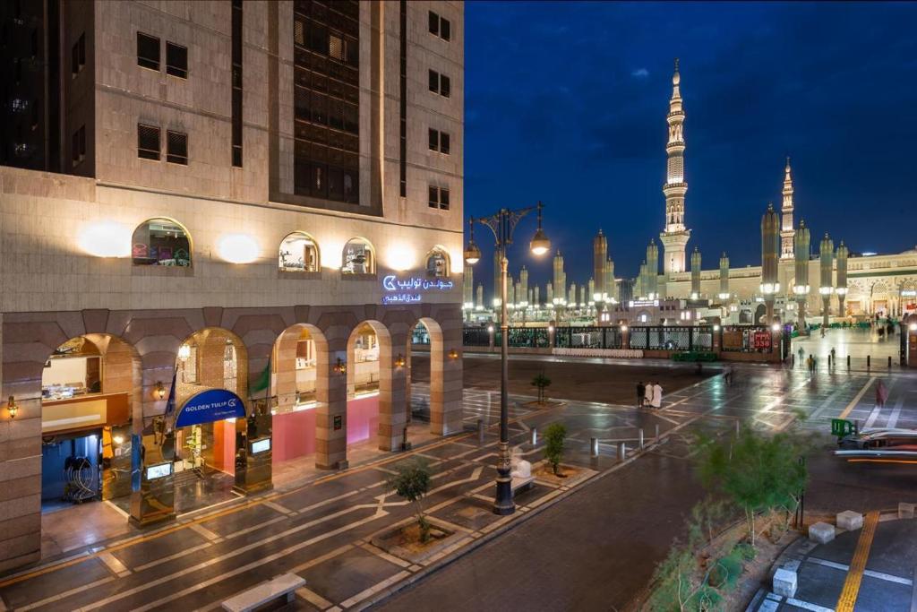 Golden Tulip Al-Zahabi Hotel