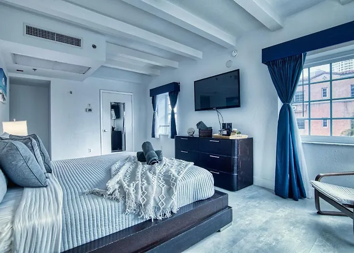Ocean Spray Hotel by Rabbu